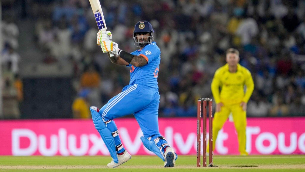 India vs Australia LIVE: Cricket score and updates