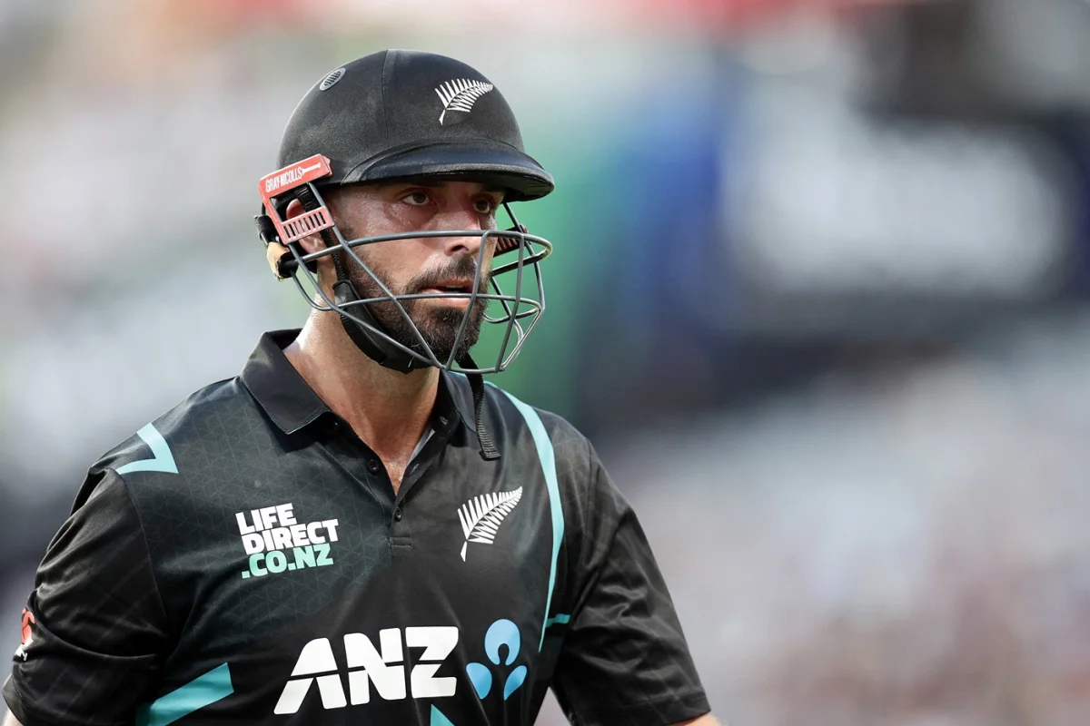 New Zealand Outclasses Pakistan in Thrilling 1st T20 International in Auckland.